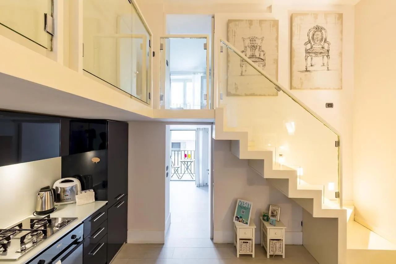Cool Flat At Via Dei Mille By Napoliapartments