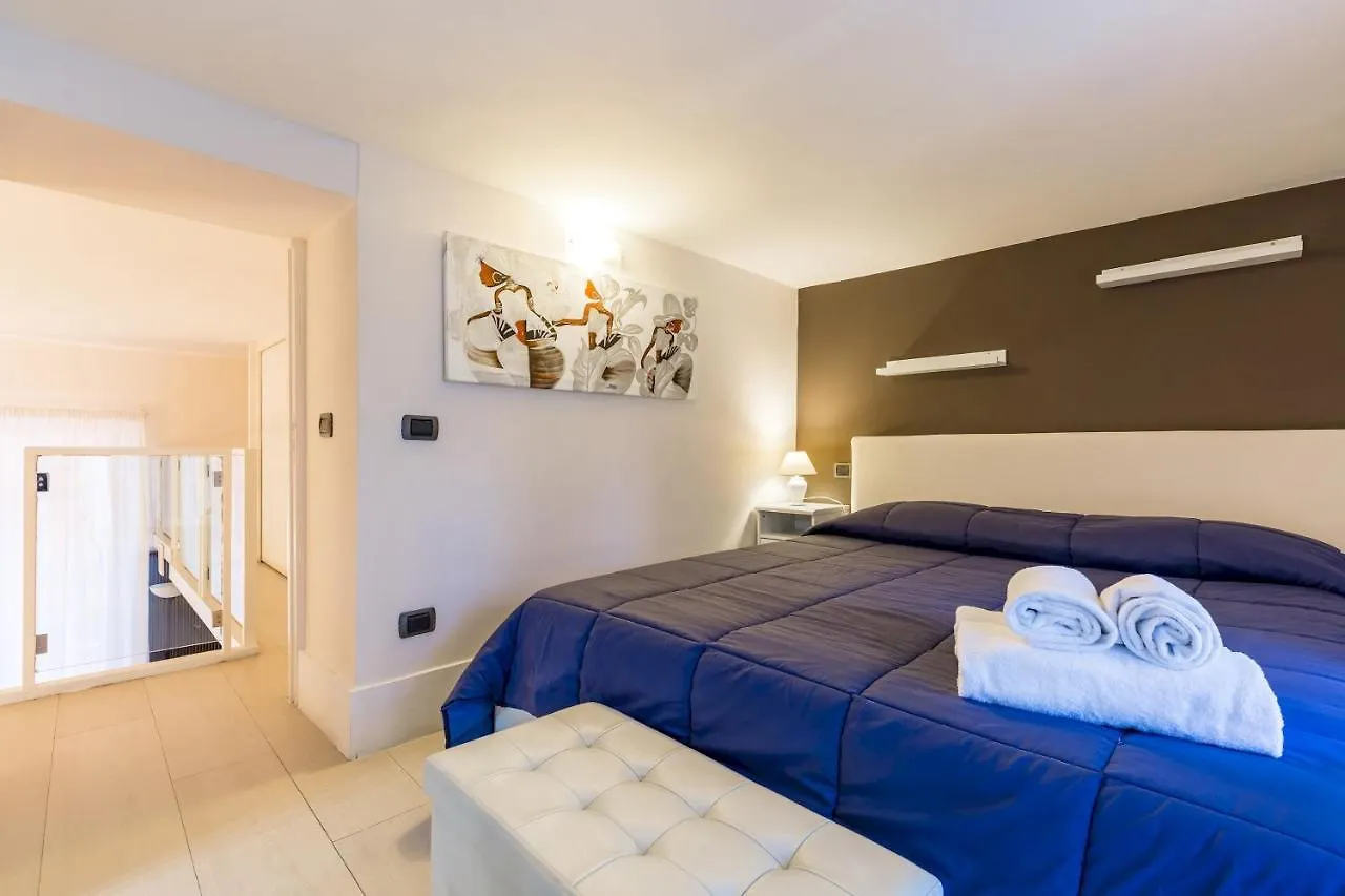 Apartment Cool Flat At Via Dei Mille By Napoliapartments