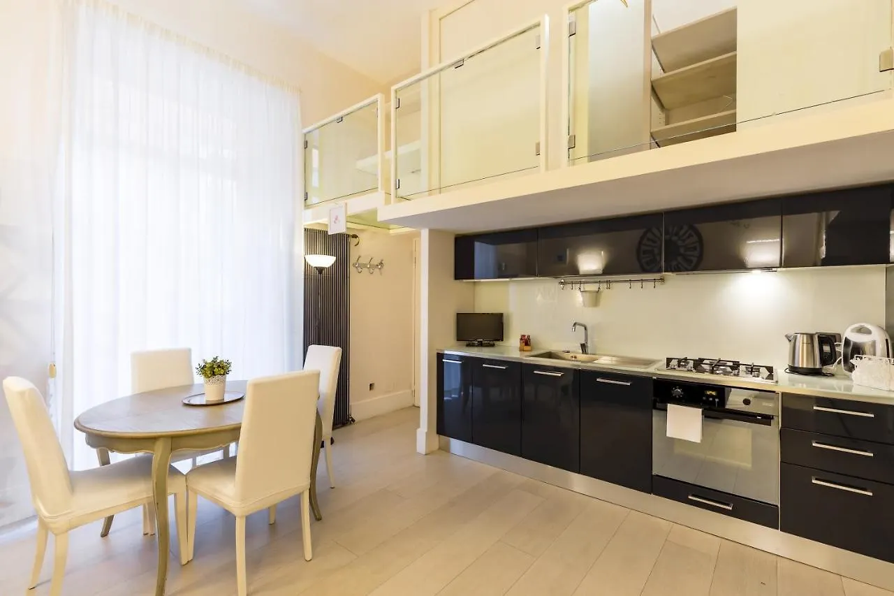 Apartment Cool Flat At Via Dei Mille By Napoliapartments